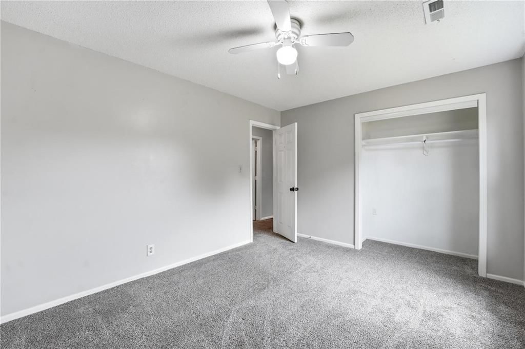 1404 Shawnee Street — photo 14