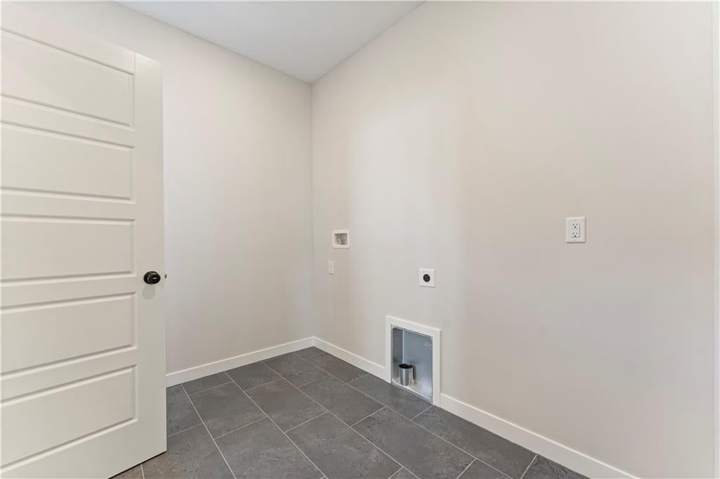 Photo 16 of 19 - 1525 Portsmouth Lane, Raymore, MO 64083