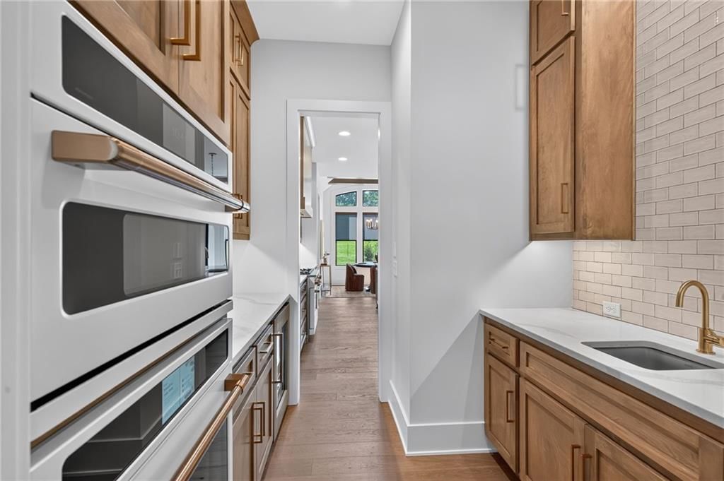 2905 W 72nd Street — photo 21