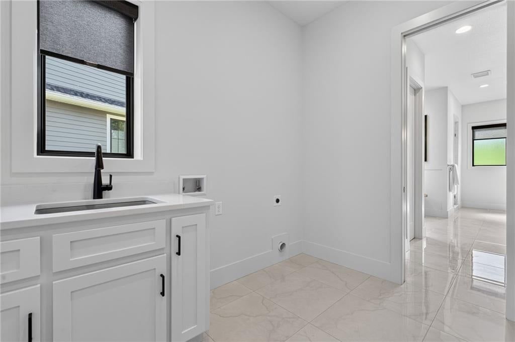 2905 W 72nd Street — photo 33
