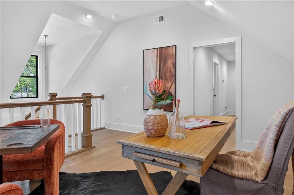 2905 W 72nd Street — photo 36