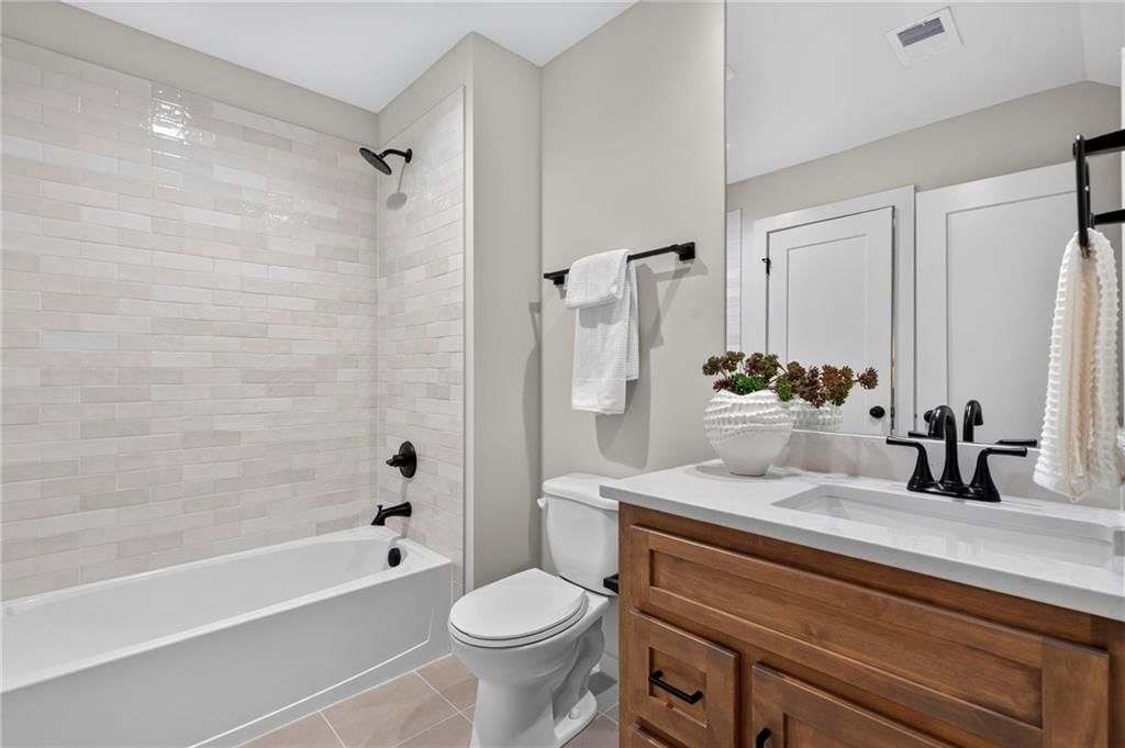 2905 W 72nd Street — photo 39