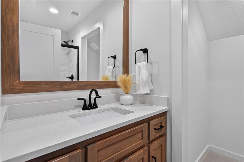 2905 W 72nd Street — photo 45