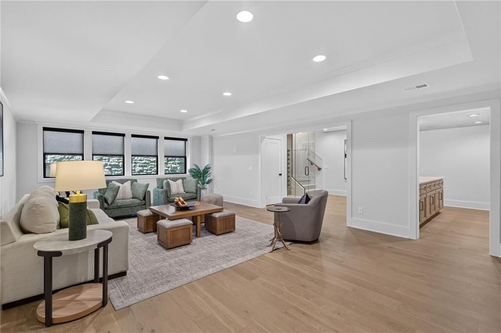 2905 W 72nd Street — photo 50