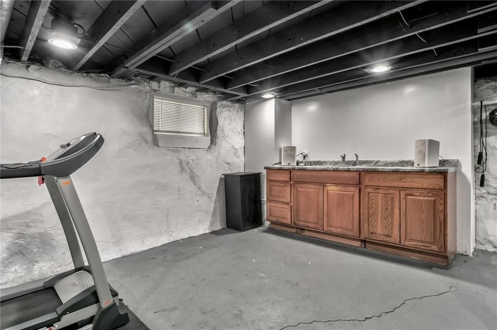 3427 S Benton Avenue — photo 24