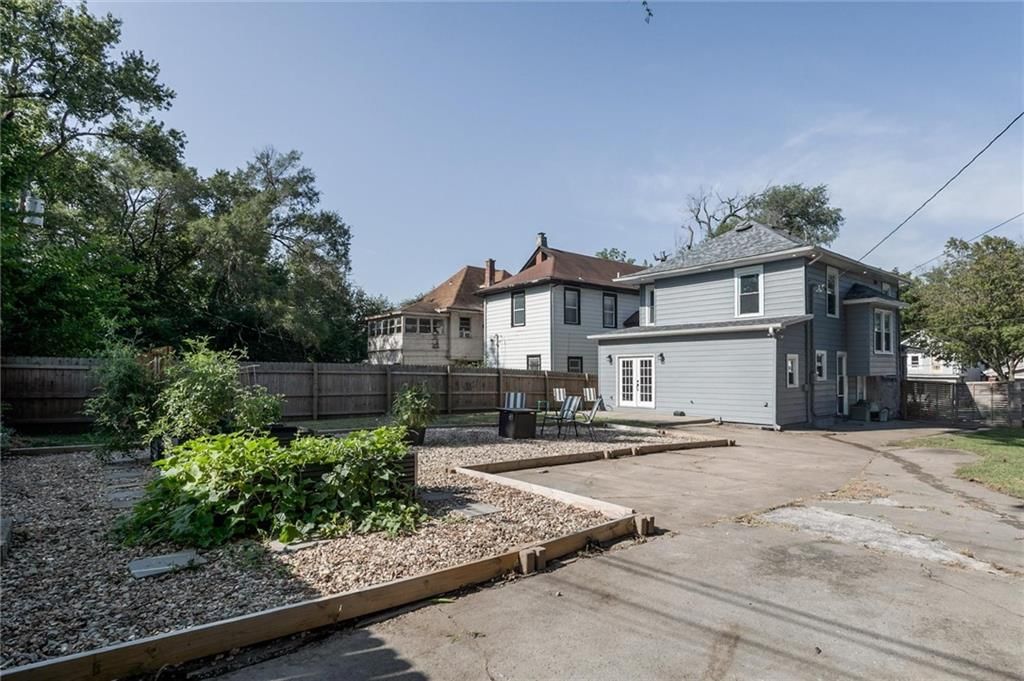 3427 S Benton Avenue — photo 27