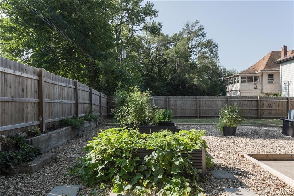 3427 S Benton Avenue — photo 28