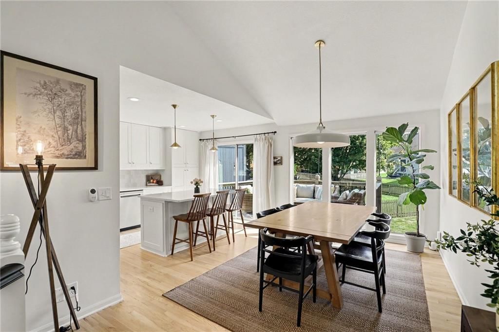 2529 SW 10th Street — photo 8