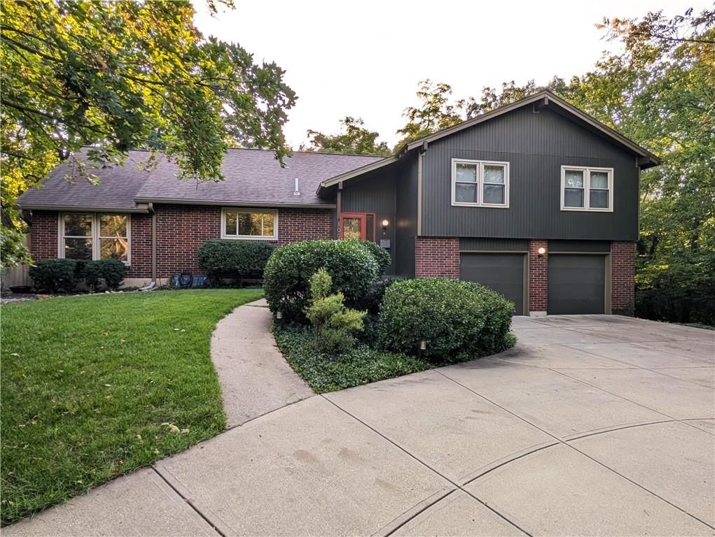 10050 Roe Avenue — photo 3
