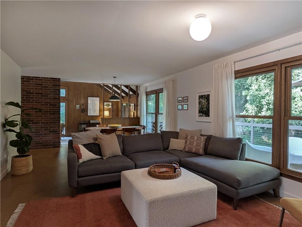 10050 Roe Avenue — photo 17