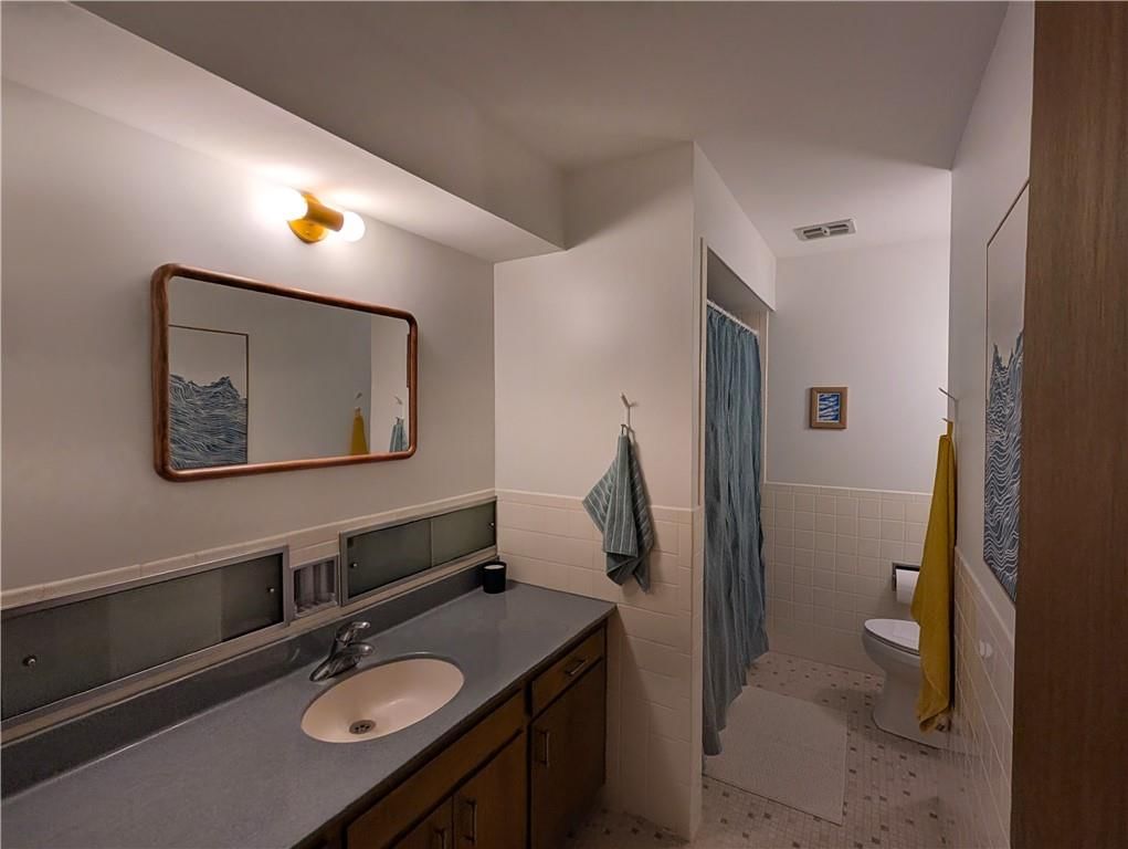 10050 Roe Avenue — photo 36