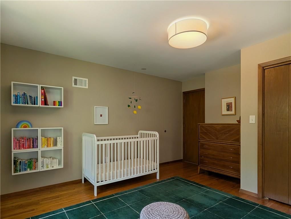 10050 Roe Avenue — photo 39