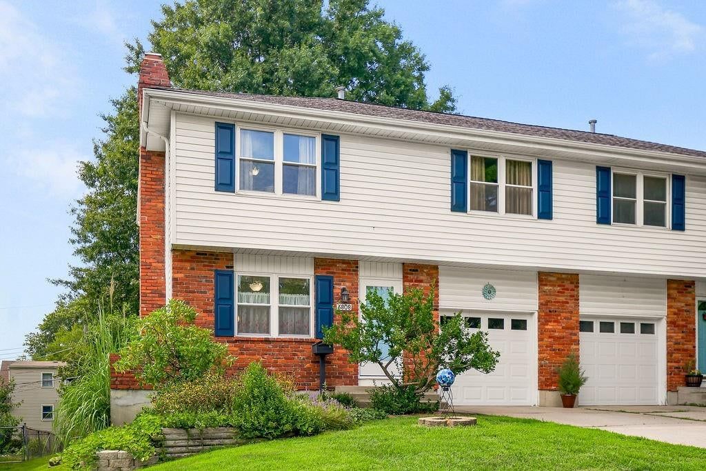 6808 N Askew Avenue, Gladstone, MO