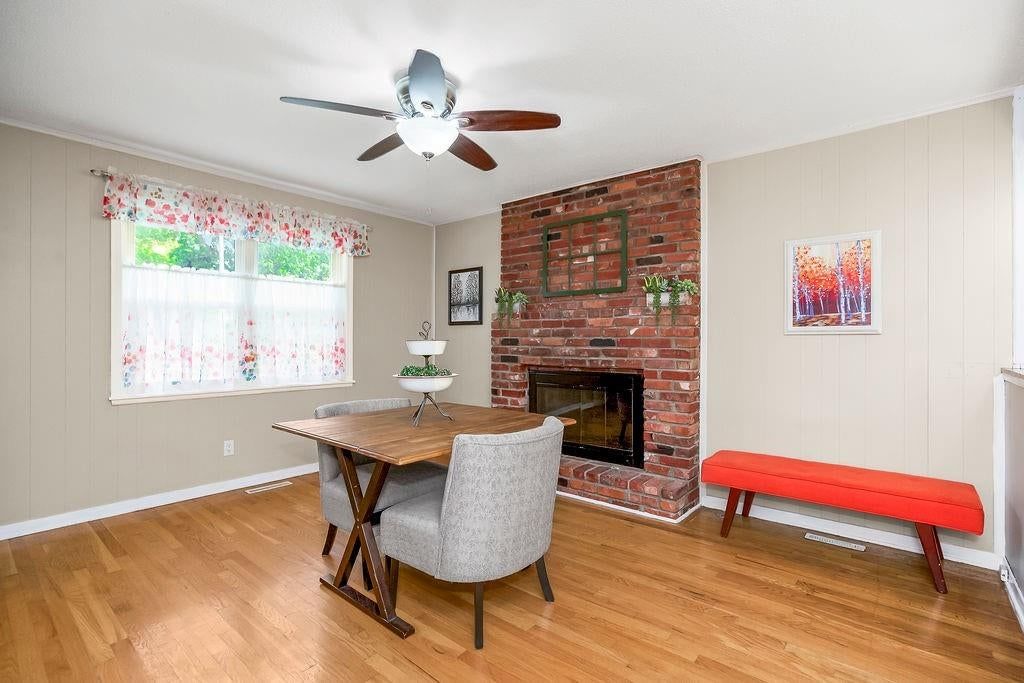 Photo 5 of 33 - 6808 N Askew Avenue, Gladstone, MO 64119