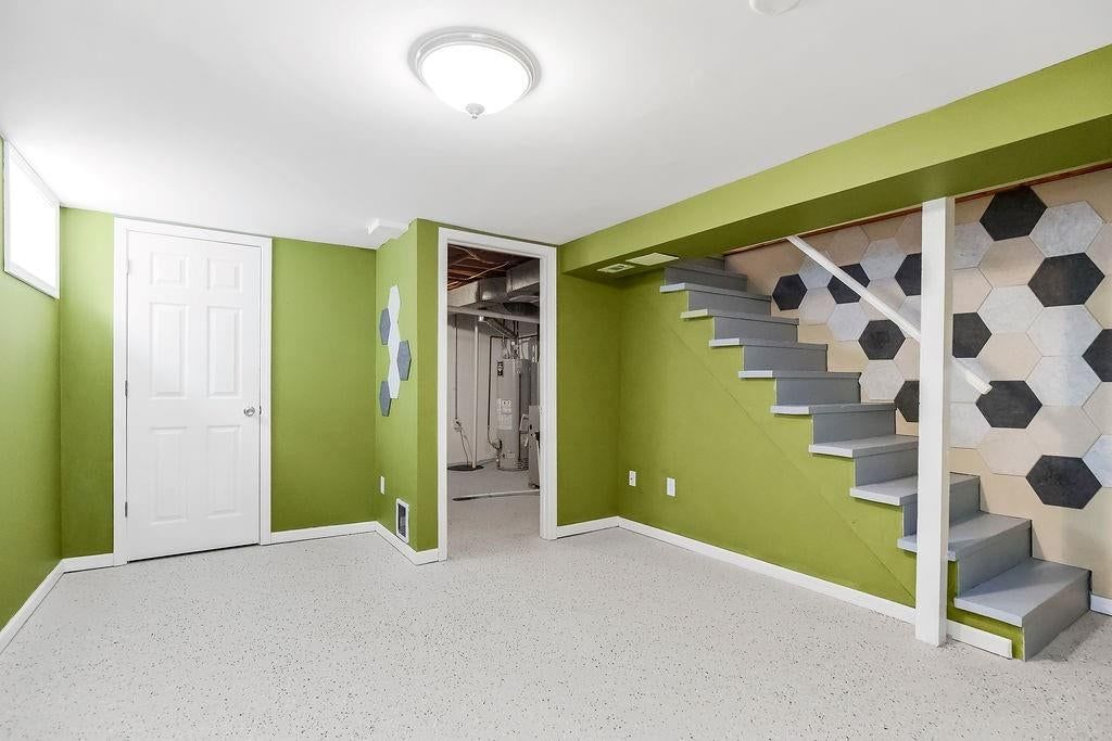 Photo 22 of 33 - 6808 N Askew Avenue, Gladstone, MO 64119