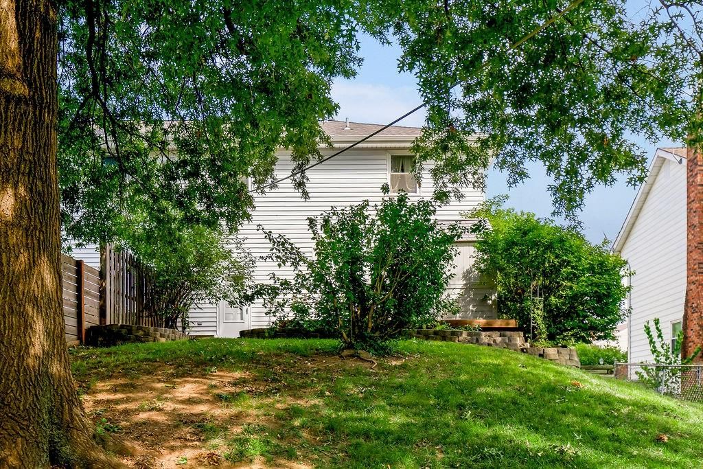 Photo 26 of 33 - 6808 N Askew Avenue, Gladstone, MO 64119