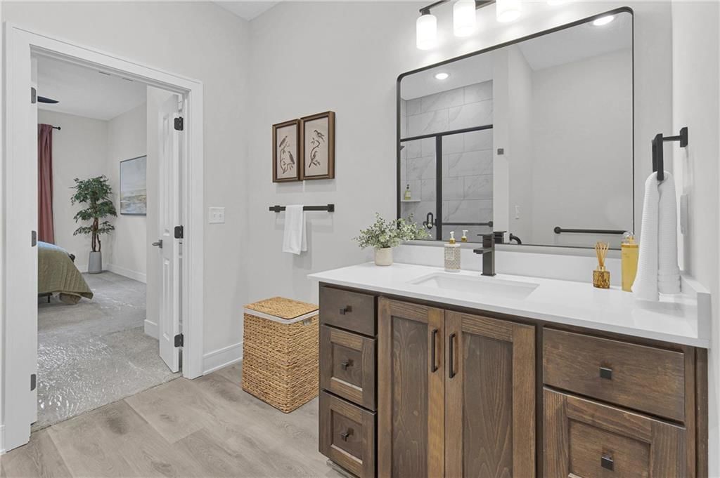 Photo 15 of 48 - 5821 Hunter Court, Raytown, MO 64133