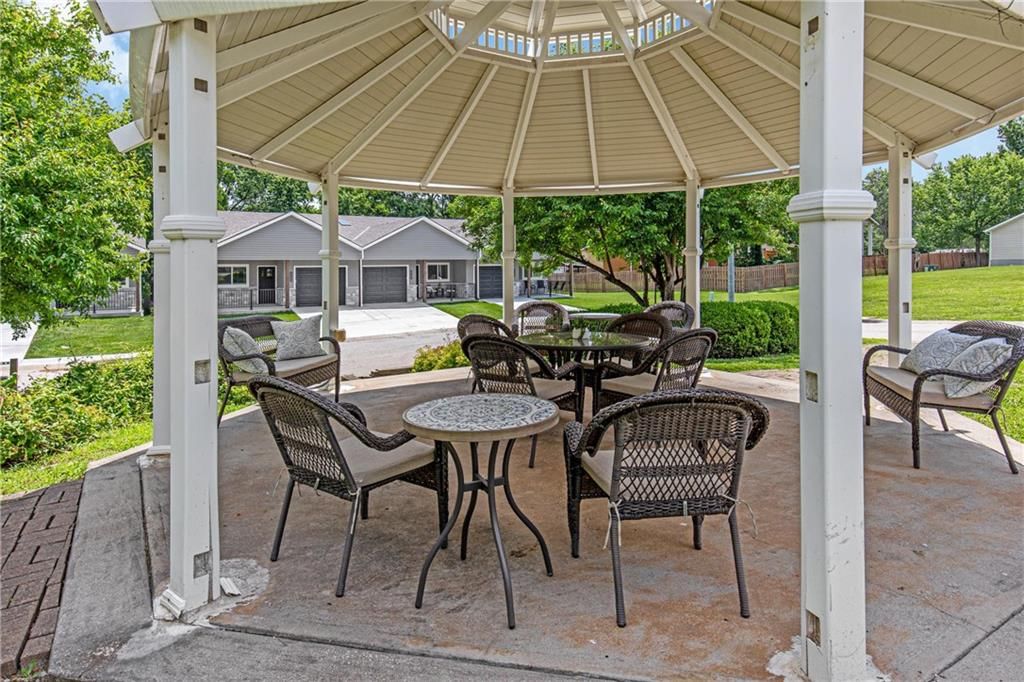 Photo 41 of 48 - 5821 Hunter Court, Raytown, MO 64133