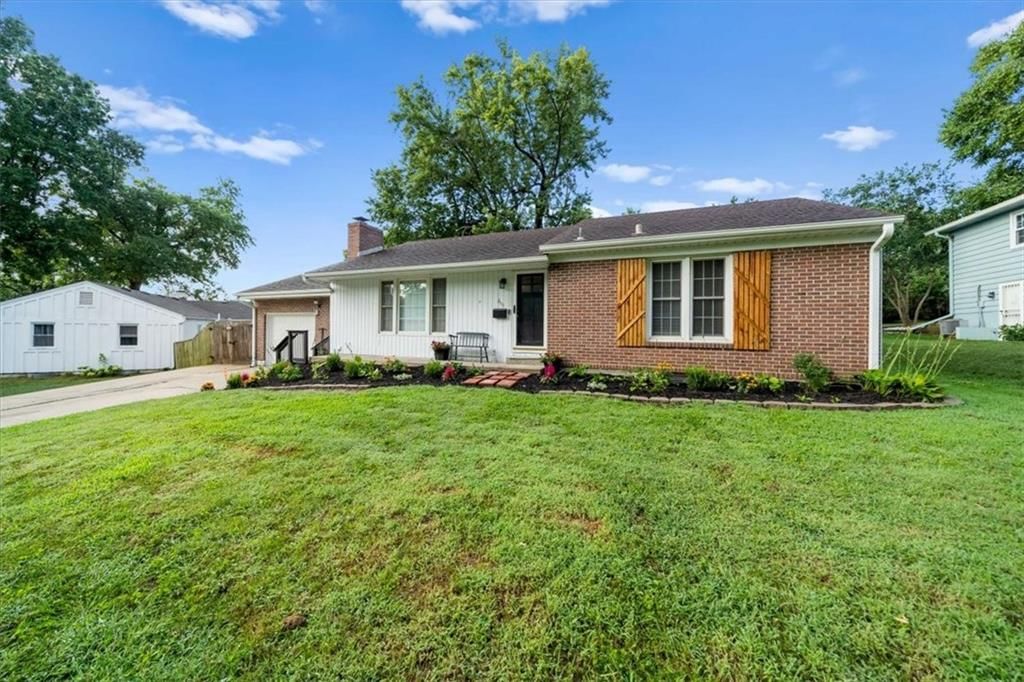 615 Rankin Road, Independence, MO: listing photo 2