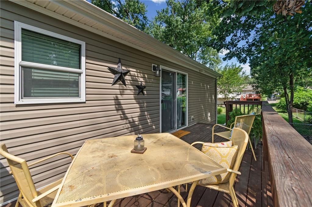 1108 NE 52nd Terrace — photo 31