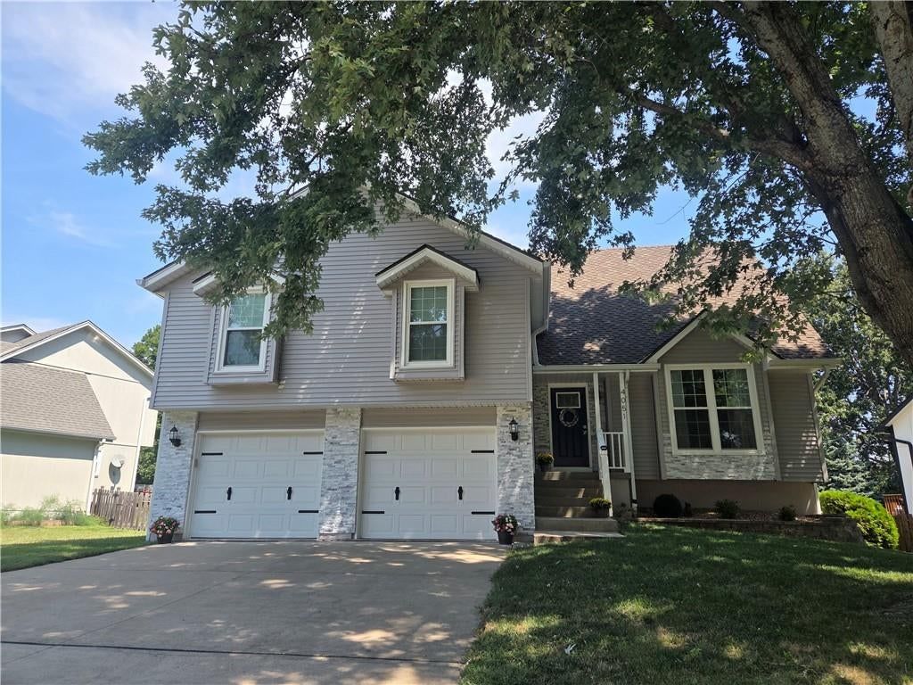 4051 SW Clipper Lane — photo 1