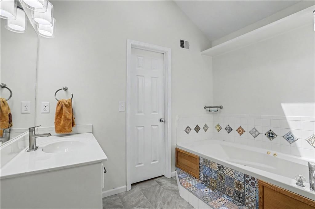 4051 SW Clipper Lane — photo 20