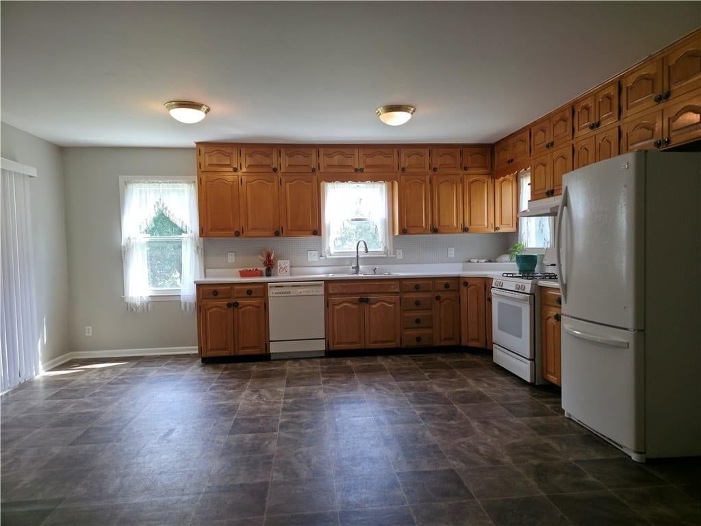 Photo 5 of 44 - 2623 Vernon Street, North Kansas City, MO 64116