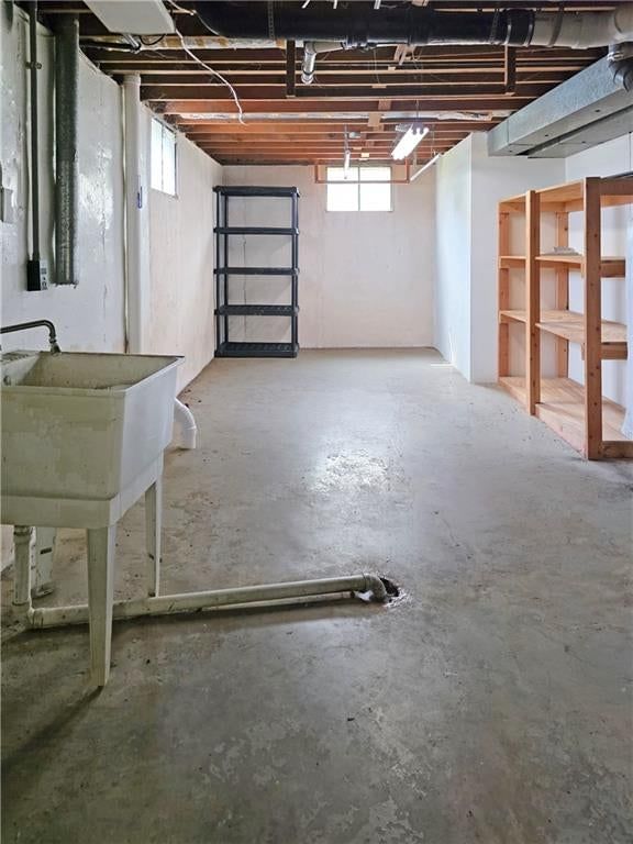 Photo 31 of 44 - 2623 Vernon Street, North Kansas City, MO 64116