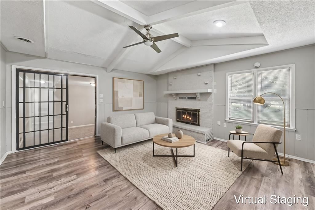 13008 E 38th Street, Independence, MO: listing photo 3