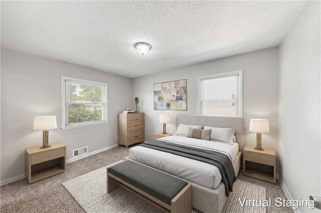 Photo 12 of 21 - 13008 E 38th Street, Independence, MO 64055