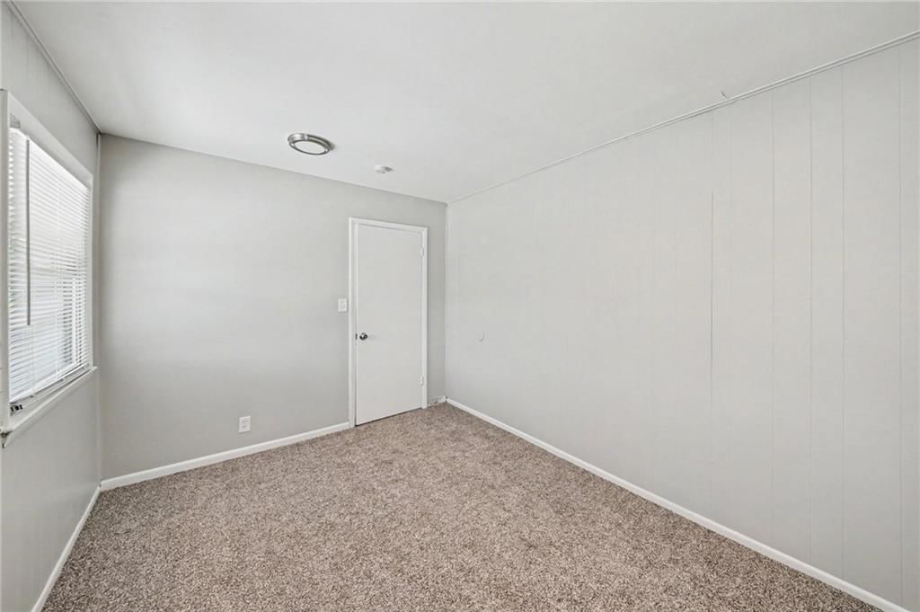 Photo 14 of 21 - 13008 E 38th Street, Independence, MO 64055