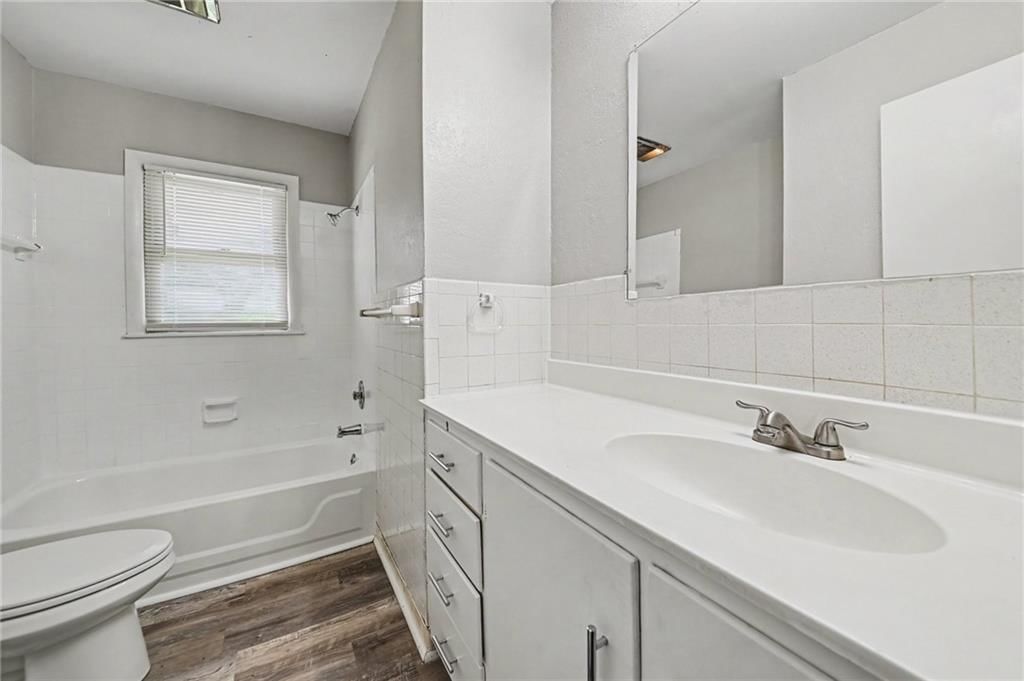 Photo 16 of 21 - 13008 E 38th Street, Independence, MO 64055