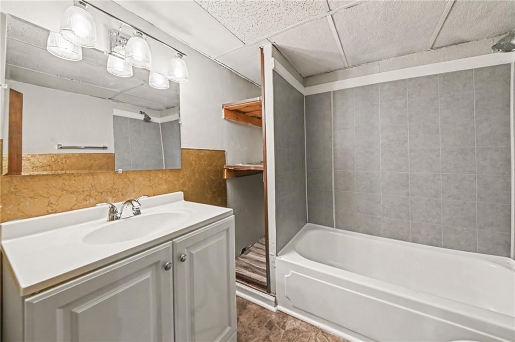 Photo 17 of 21 - 13008 E 38th Street, Independence, MO 64055