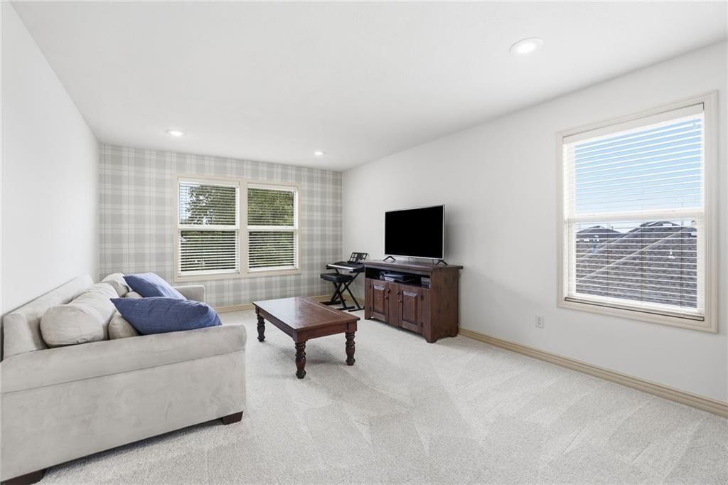 10030 Warwick Street — photo 24