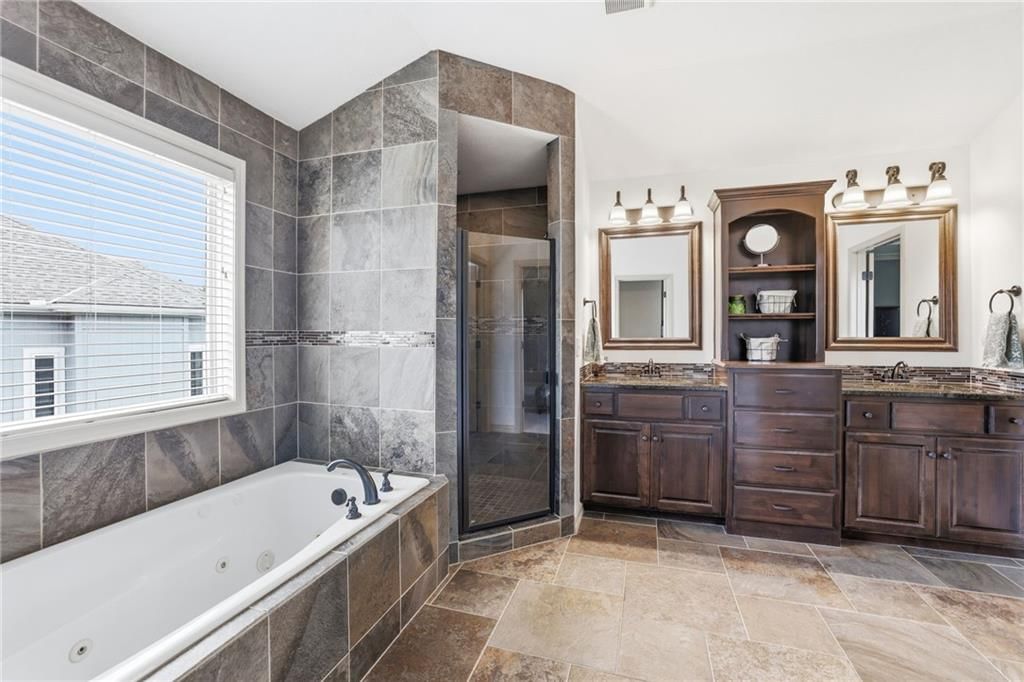 10030 Warwick Street — photo 30