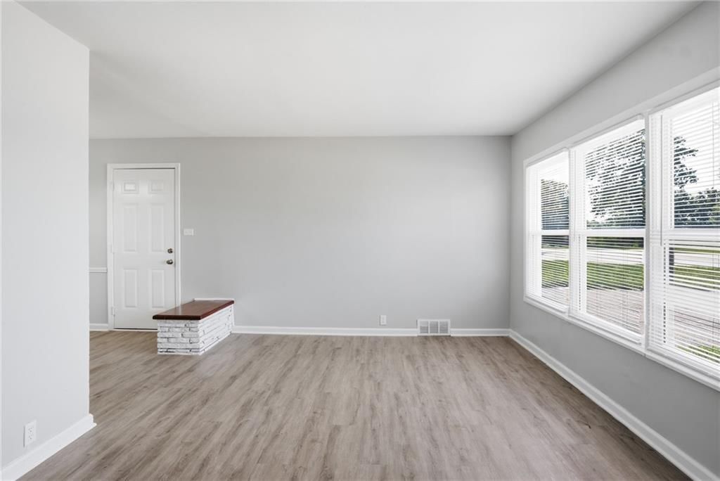 7104 Longview Road — photo 7