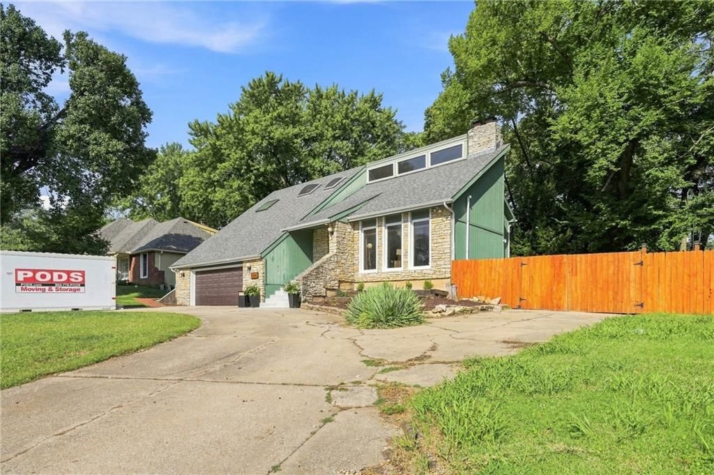 5304 Queal Drive — photo 3