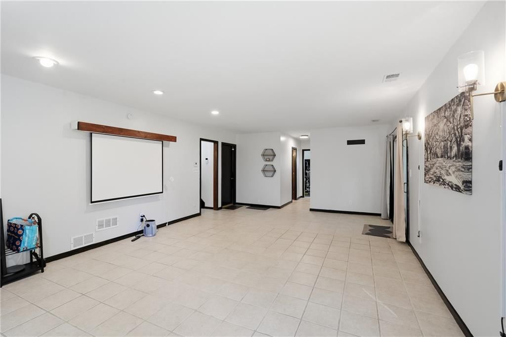 5304 Queal Drive — photo 32