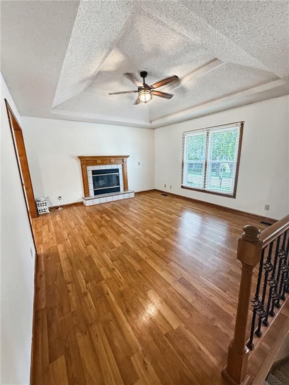 Photo 9 of 23, 1607 NE 114 Street, Kansas City, MO 64155