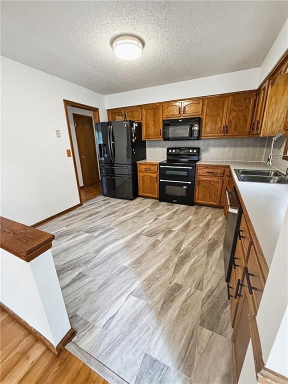 Photo 12 of 23, 1607 NE 114 Street, Kansas City, MO 64155