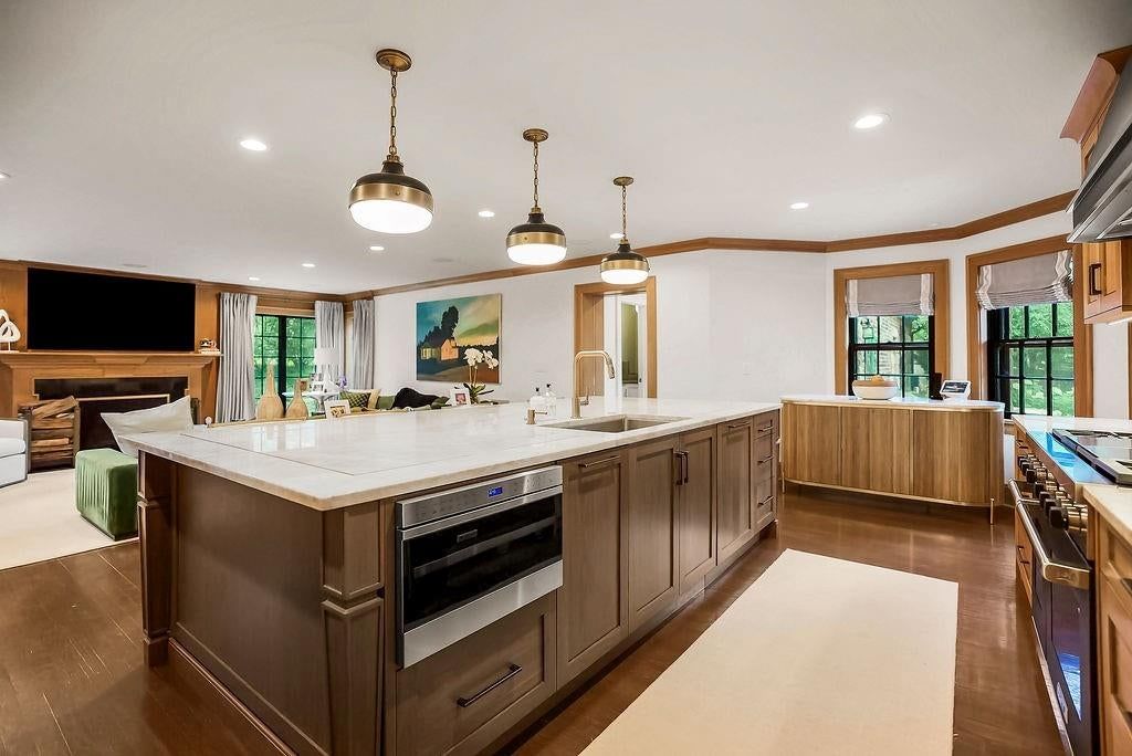 1235 W 57 Terrace — photo 17