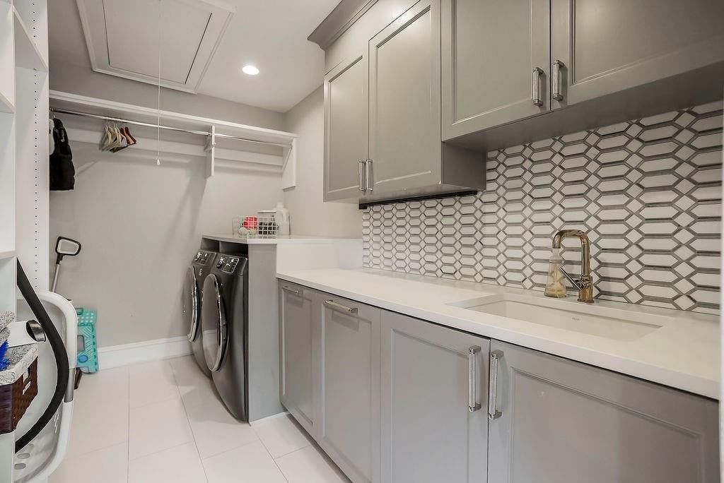 1235 W 57 Terrace — photo 43