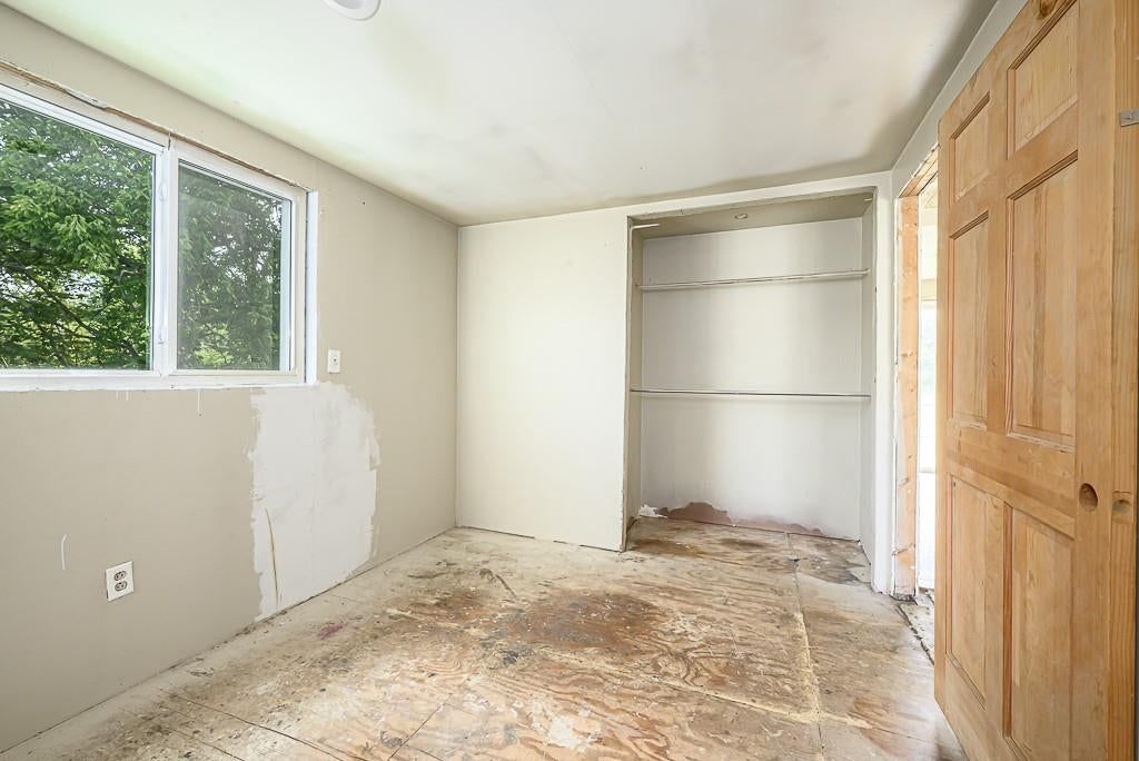 9445 Village Lane — photo 16