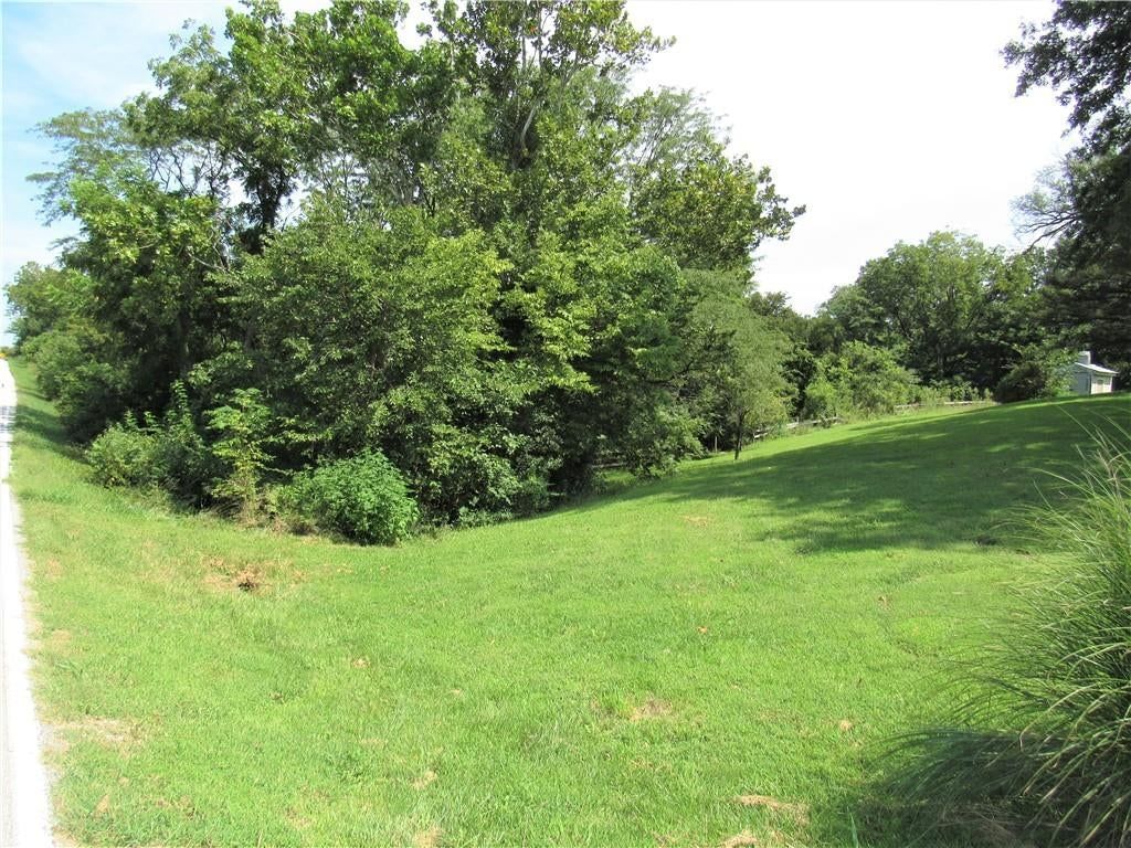 10615 Hillsboro Road — photo 4