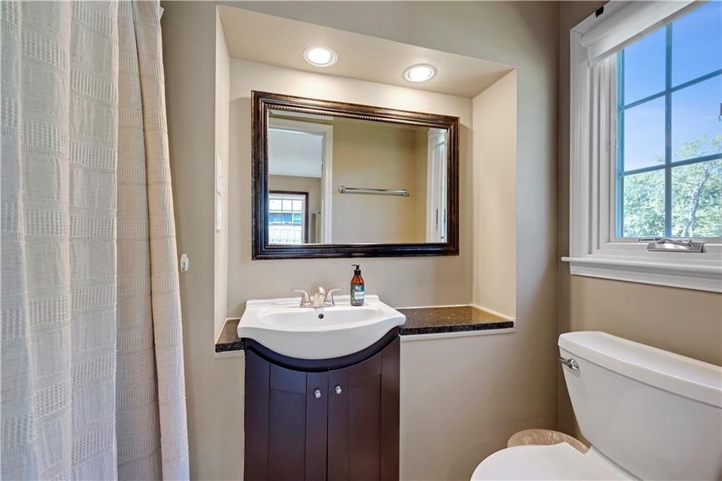 Photo 20 of 27 - 9515 Granada Drive, Overland Park, KS 66207