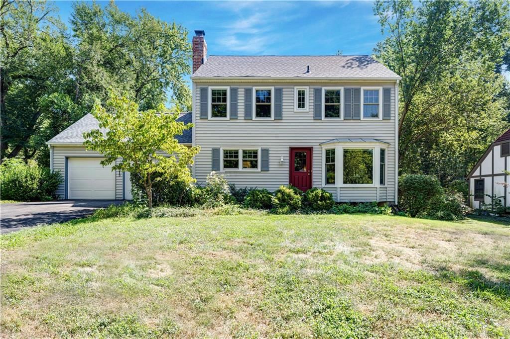 9515 Granada Drive, Overland Park, KS: listing photo 2