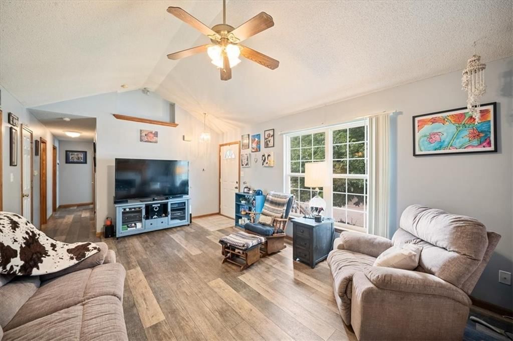 713 N Downey Court — photo 3