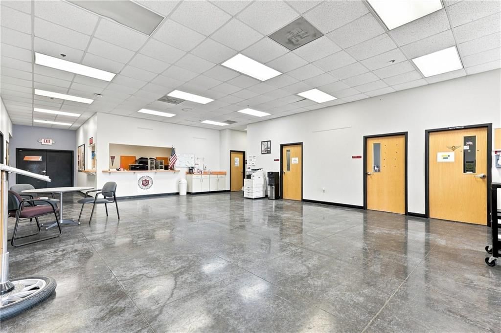 274 N Industrial Drive — photo 9