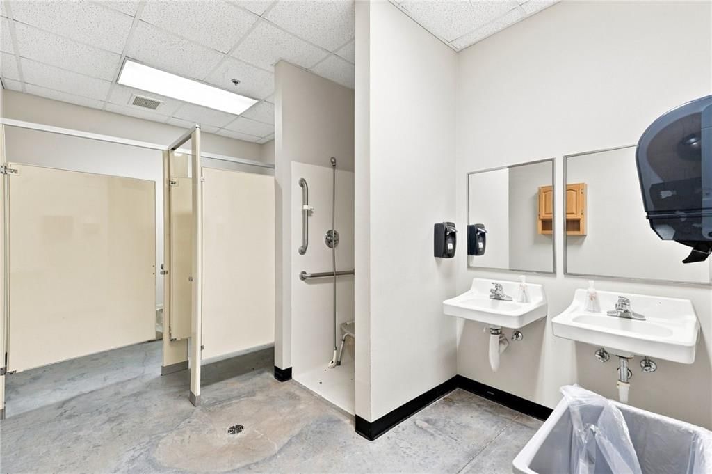 274 N Industrial Drive — photo 22