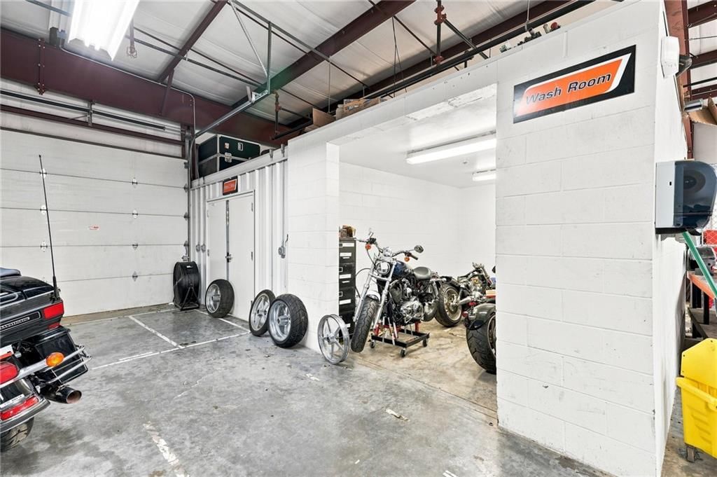 274 N Industrial Drive — photo 37